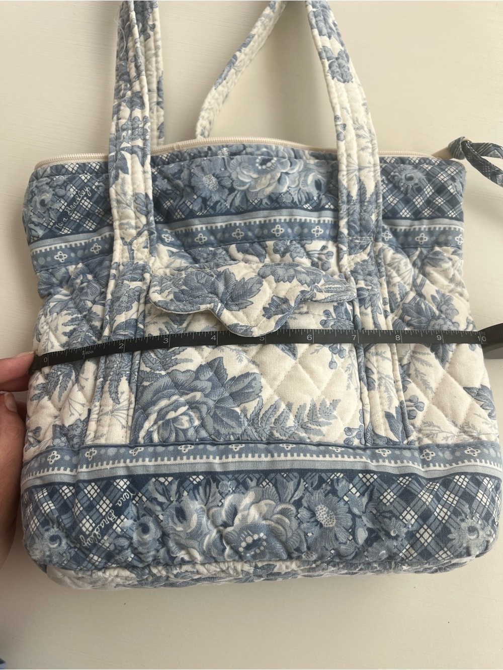 Vera Bradley Quilted Blue and White Floral Tote - Picture 4 of 6